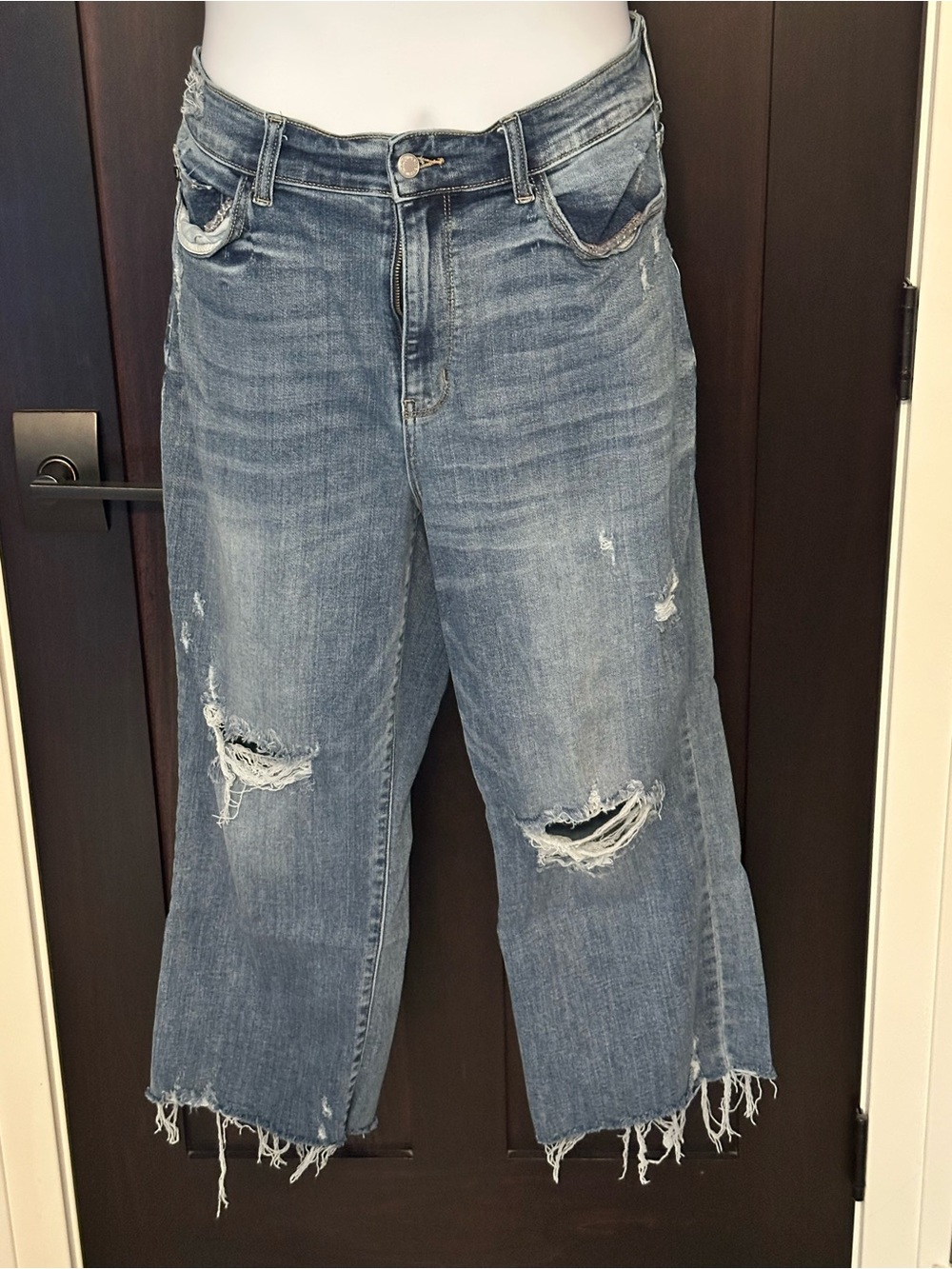Judy Blue Distressed Cropped Wide-Leg Jeans - Blue